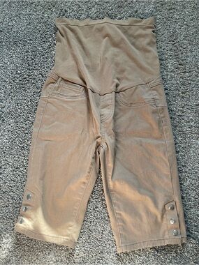 Stretch Maternity Capri Pants in Tan